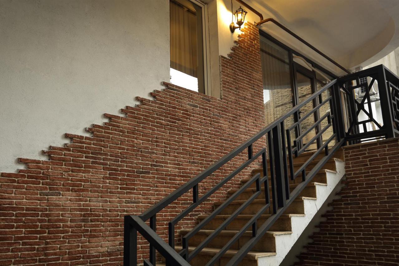 Winehouse Old Qvevri Apartments ティビリシ エクステリア 写真