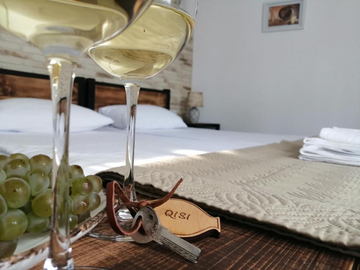 Winehouse Old Qvevri Apartments ティビリシ エクステリア 写真